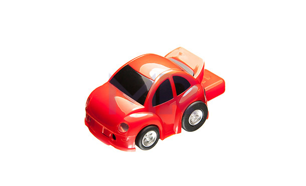 Pendrive czerwony samochód praktyczny i do zabawy z kręcącymi kółkami